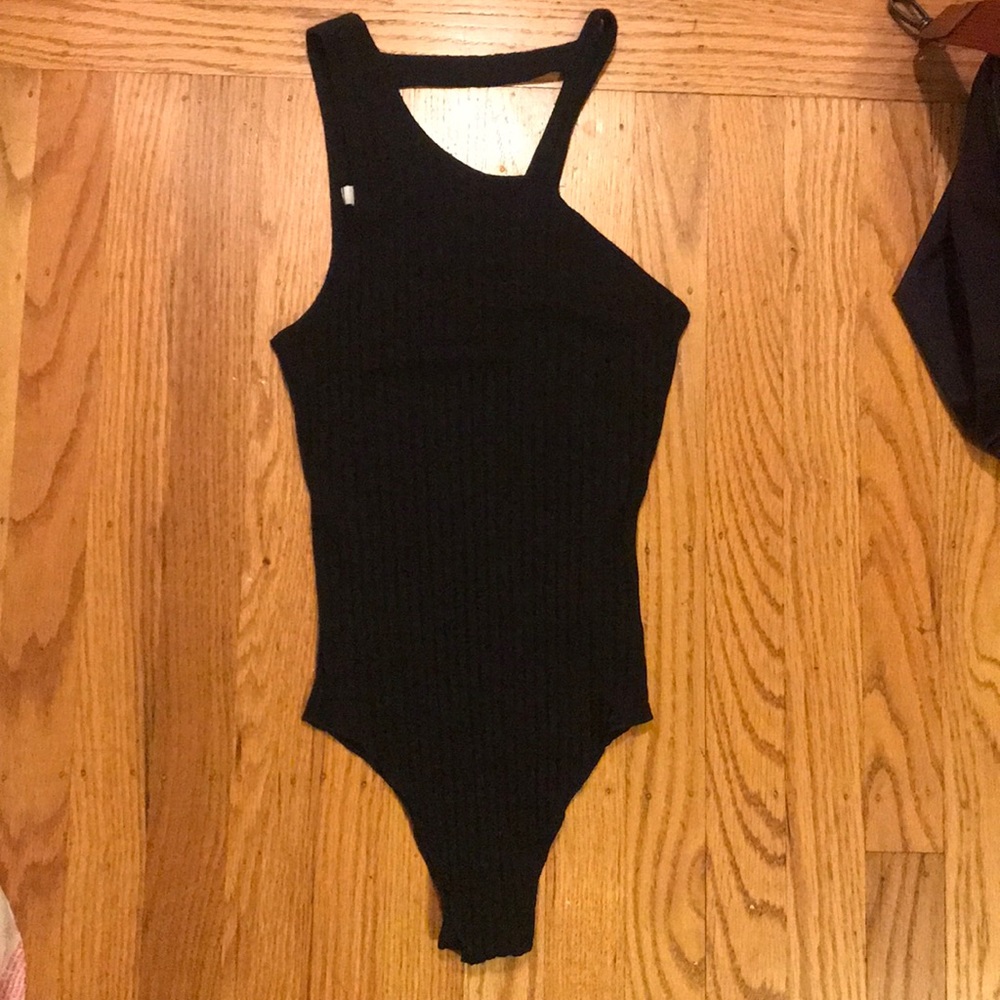 LNA Asymmetrical ribbed bodysuit. Size: SMALL